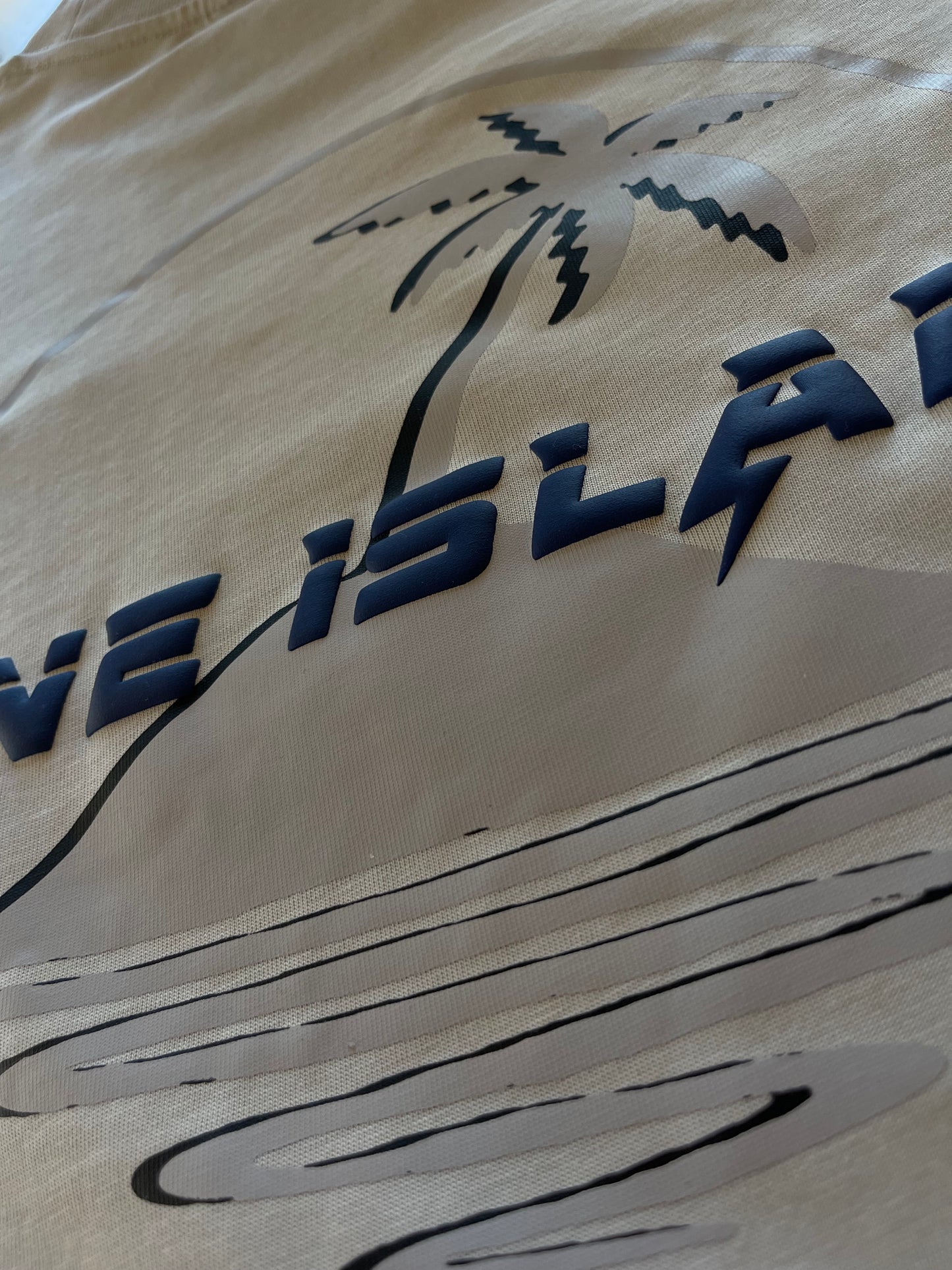 LONE ISLAND GHOST T-SHIRT